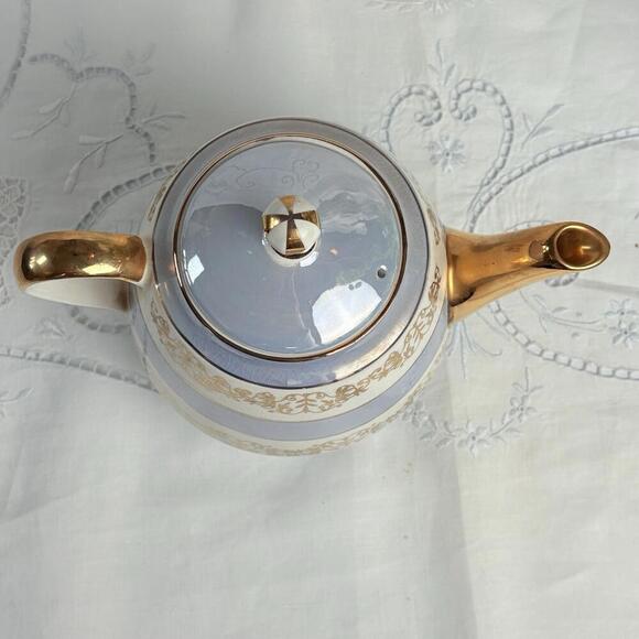 Vintage White Blue Gold Gibson  & Sons Teapot England‎ Tea Pot Beehive Shape - Picture 6 of 11